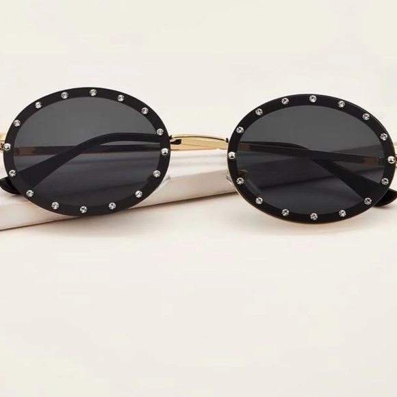 Oval Studded Sunnies - Picture 2 of 6